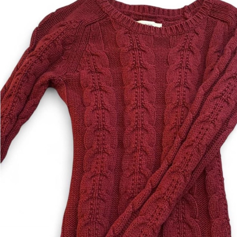 chunky cable kit burgandy sweater